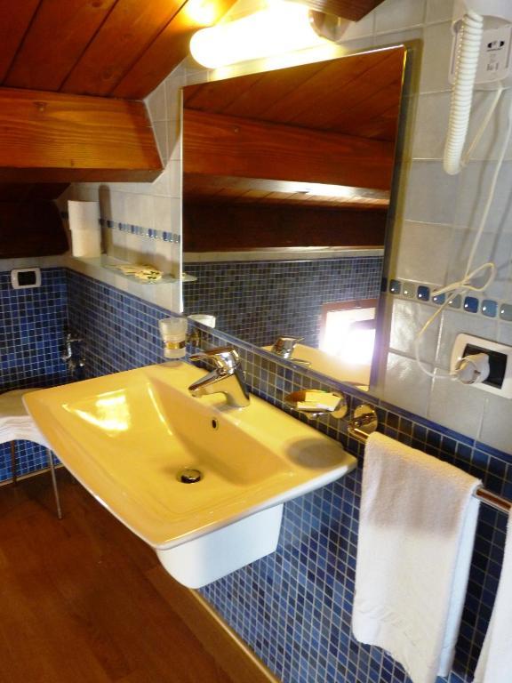 Quarté Sayàl Hotel Alghero Phòng bức ảnh